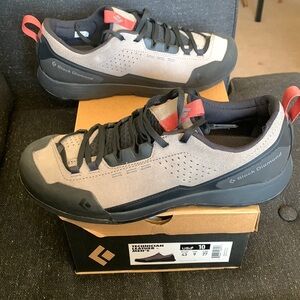 Black Diamond Technician Leather Men’s 10 NEW approach shoes
